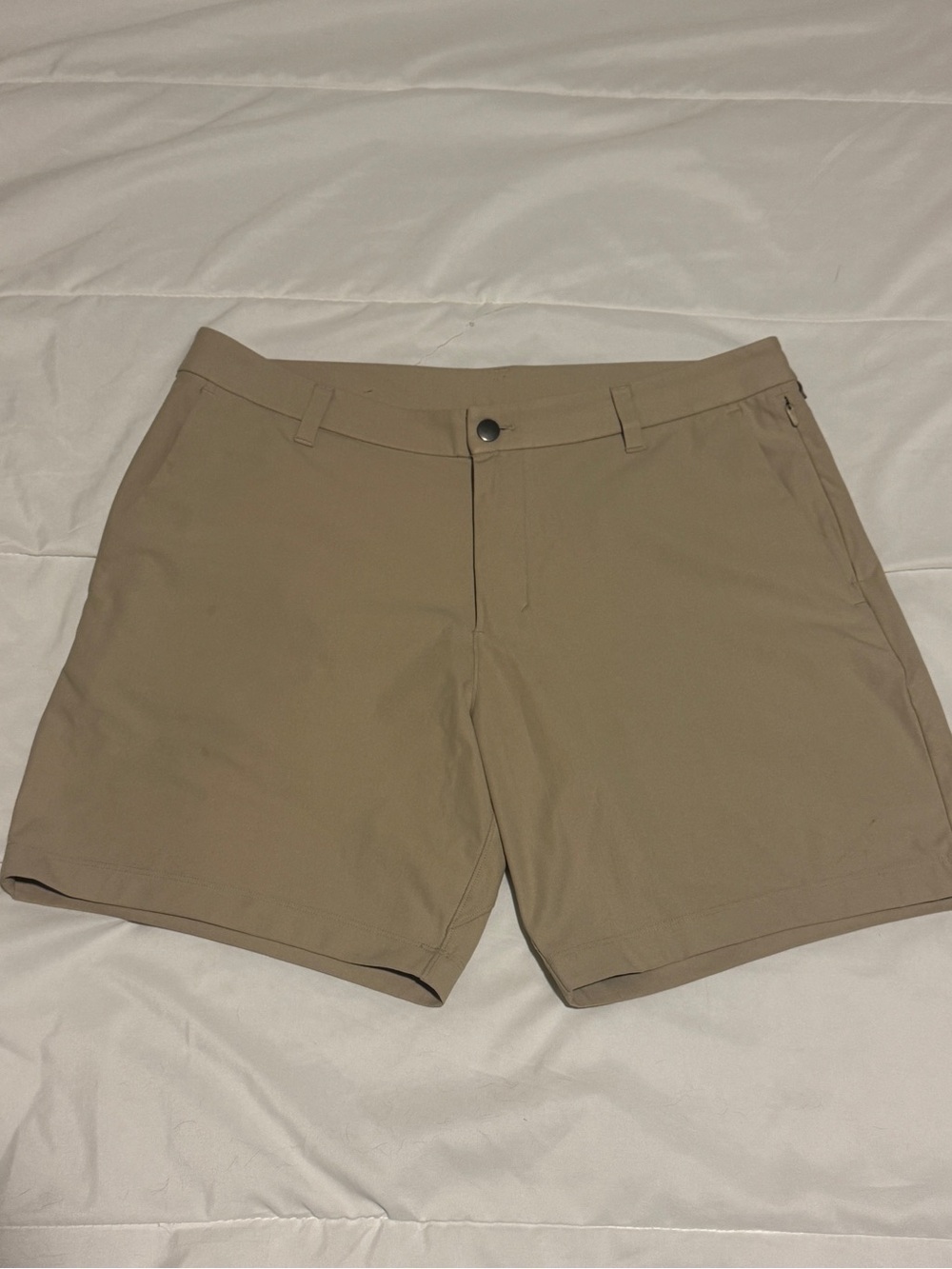 Lululemon Commission Classic-Fit Short 7” *warpstreme, size 34, trench